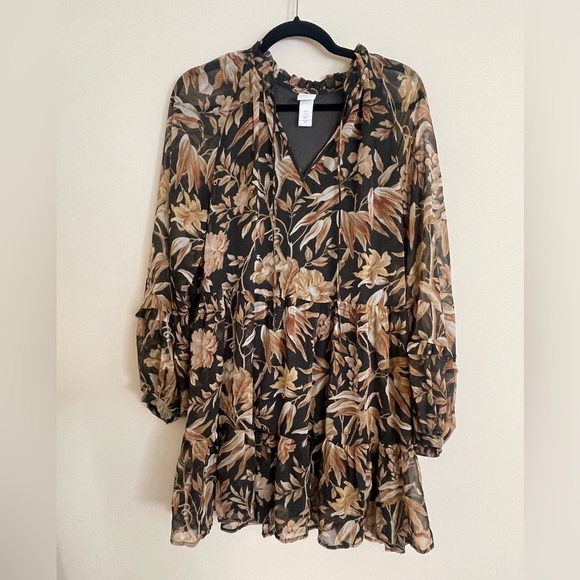 H&M Floral Ruffed Accent Dropped Waist  Long Sleeve Dress Women Size 6 US - Picture 5 of 8